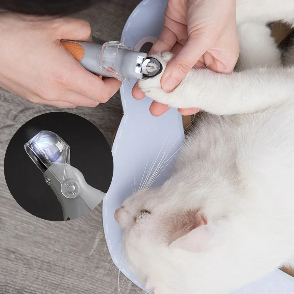 Professional Pet Nail Clipper with LED Light – Stainless Steel, Safe Trimming for Cats, Dogs & Rabbits | Ergonomic Handle